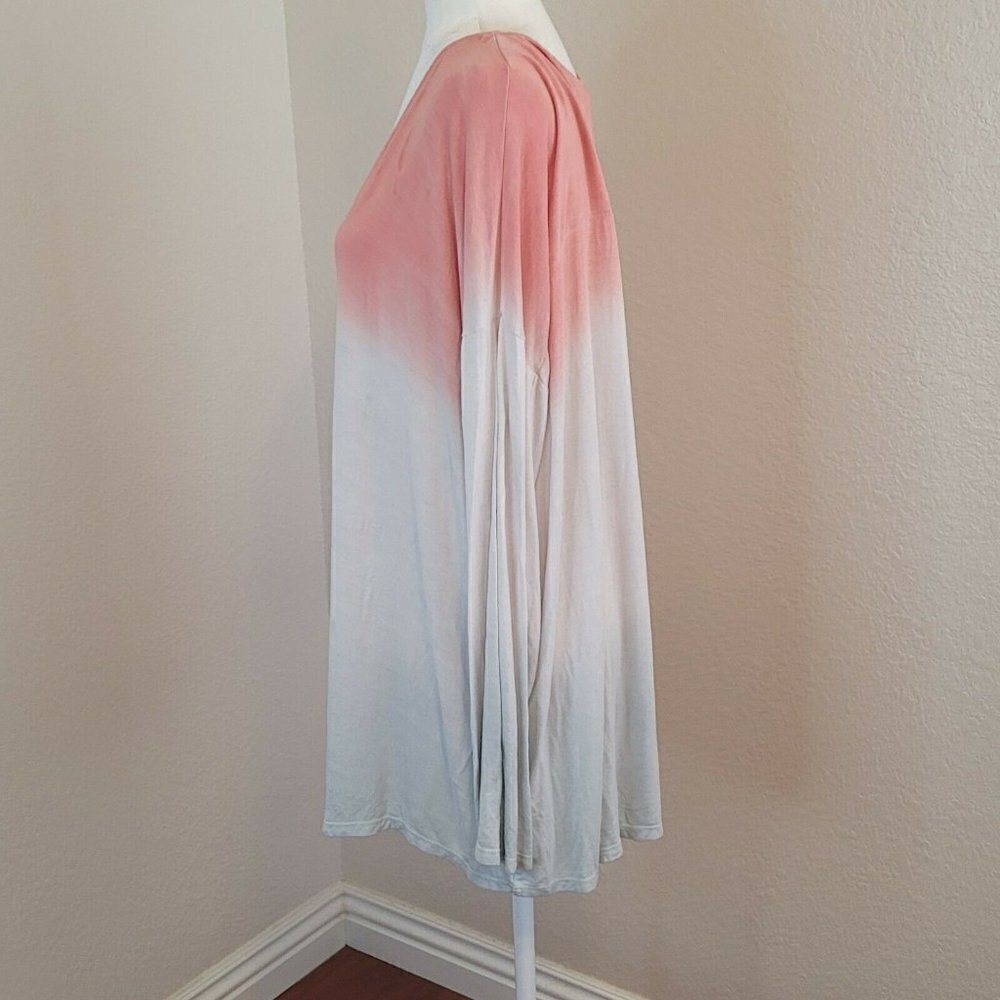 Como Blu Pink & White Ombre Two-Tone V-Neck Long Sleeve Tee Plus Size 3X - Picture 6 of 11